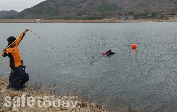 76945_92106_544.jpg 이미지입니다.