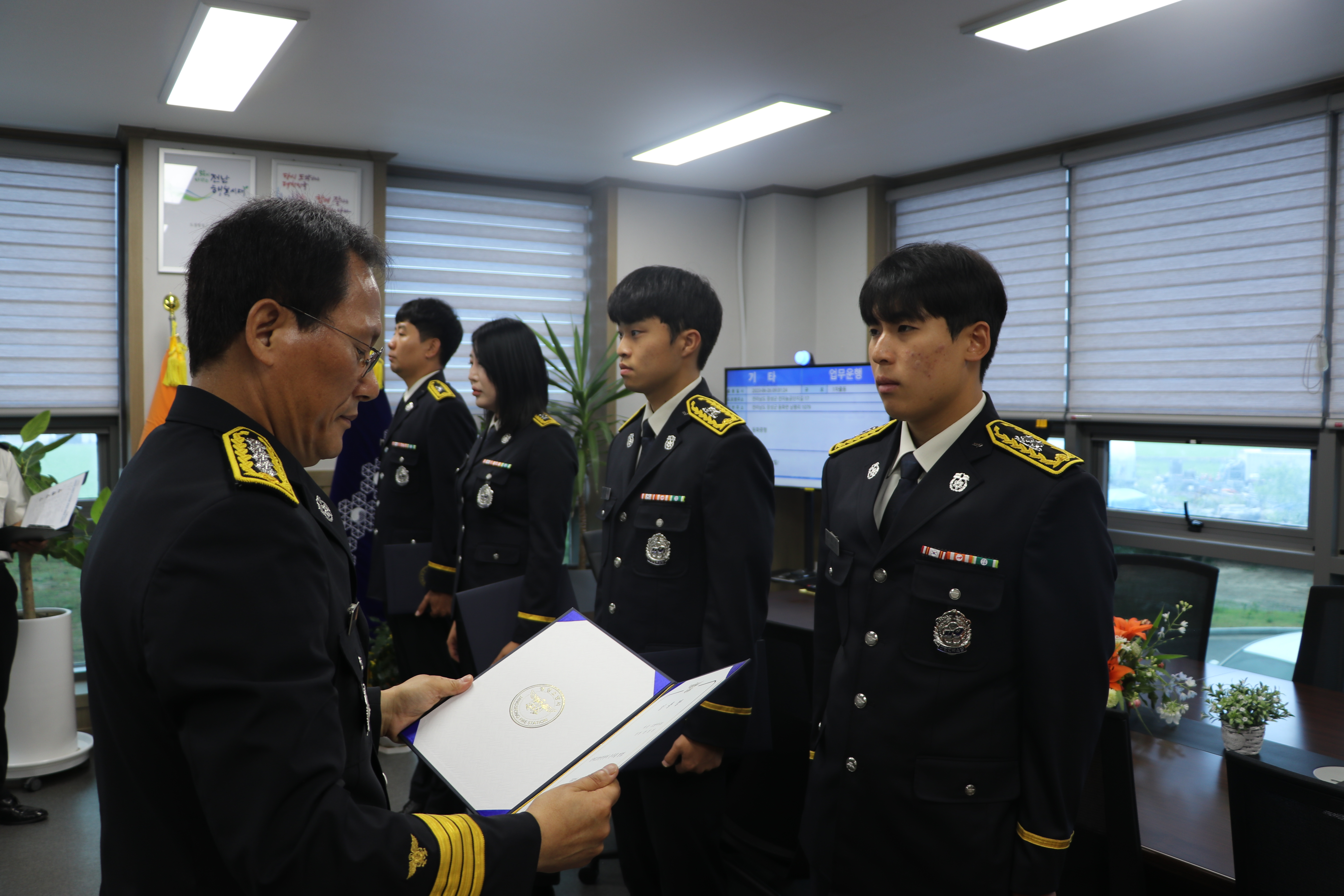 IMG_1354.JPG 이미지입니다.