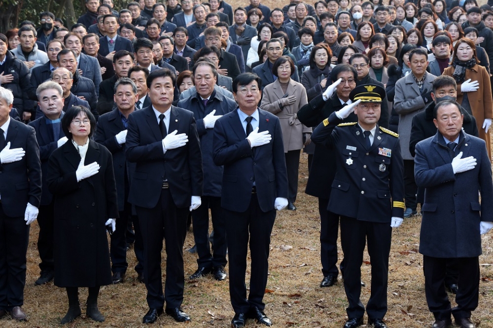 12350_17719_623.jpg 이미지입니다.