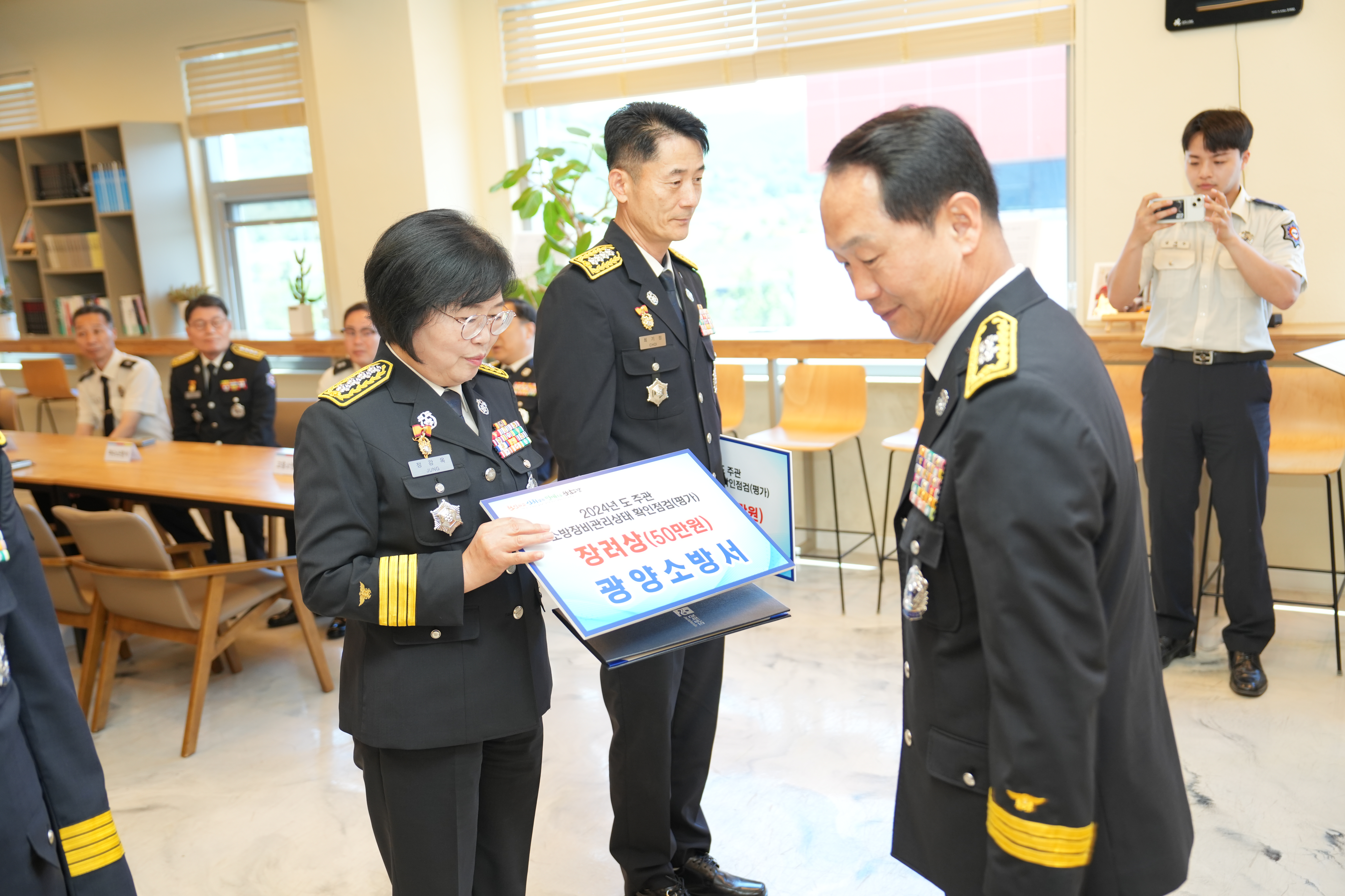 1.jpg 이미지입니다.