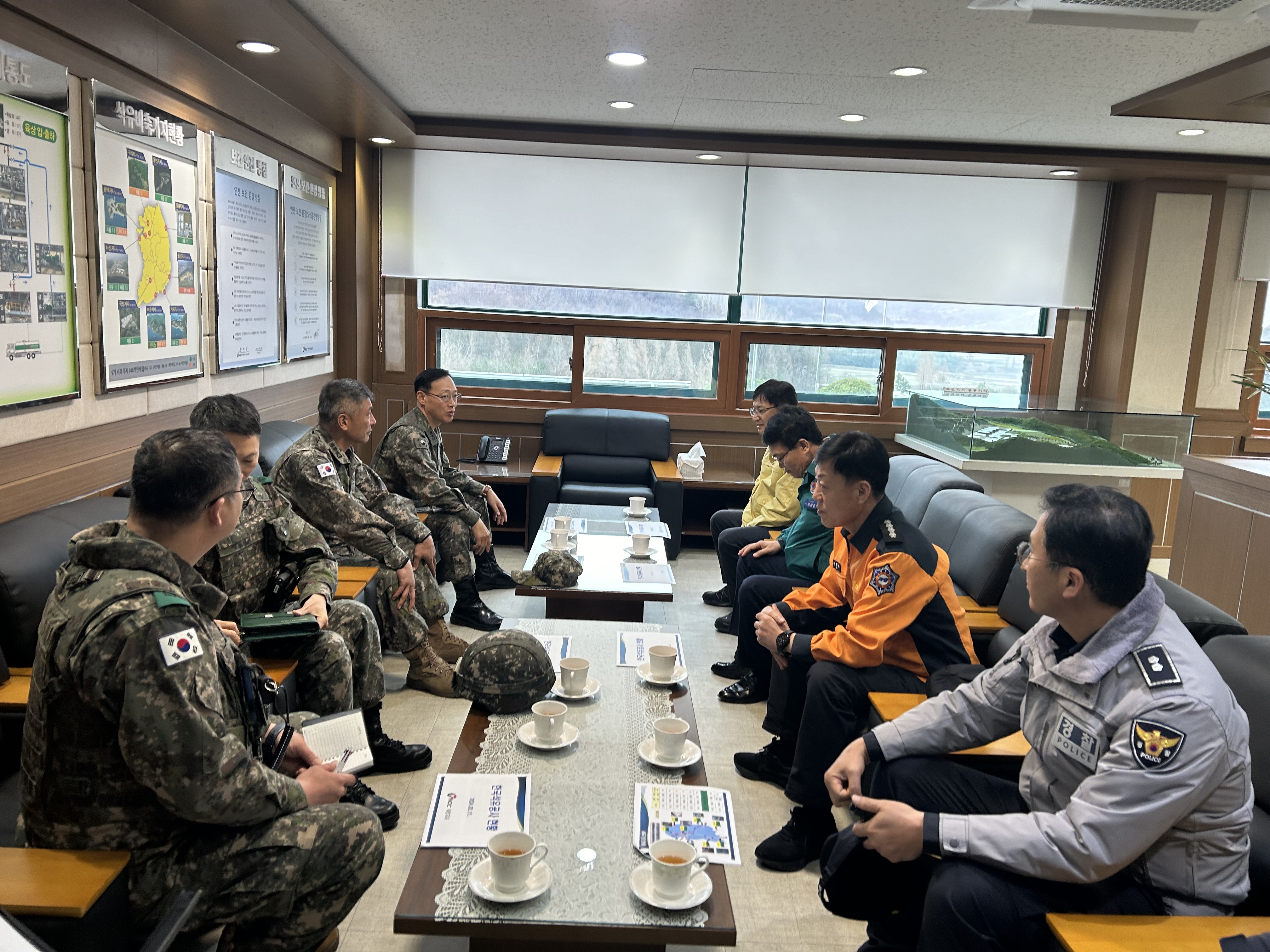 24. 3. 11. FS예비군 작계훈련 참석(2작전사 부사령관 방문) (7).jpeg 이미지입니다.