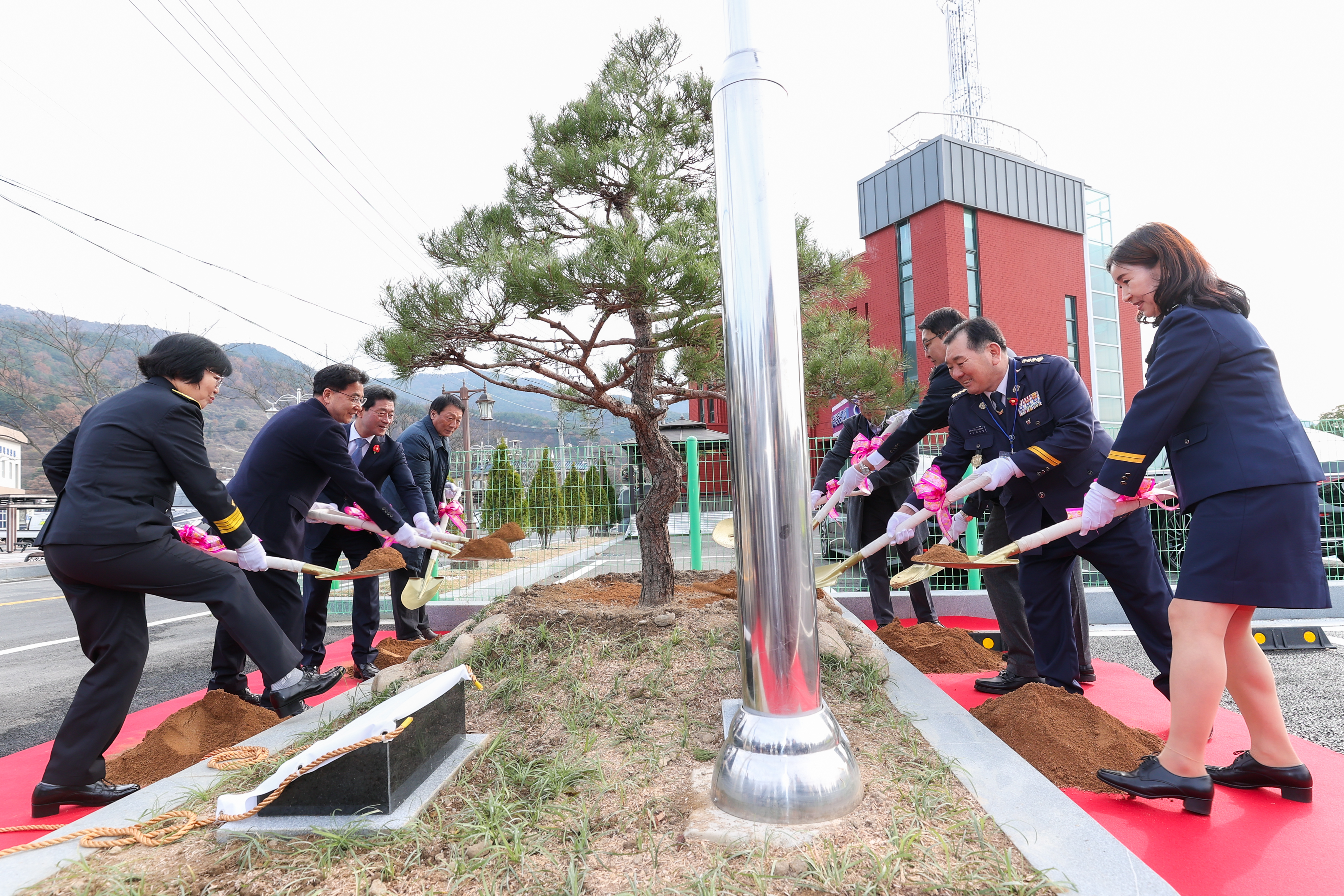 1734048911848-8.jpg 이미지입니다.