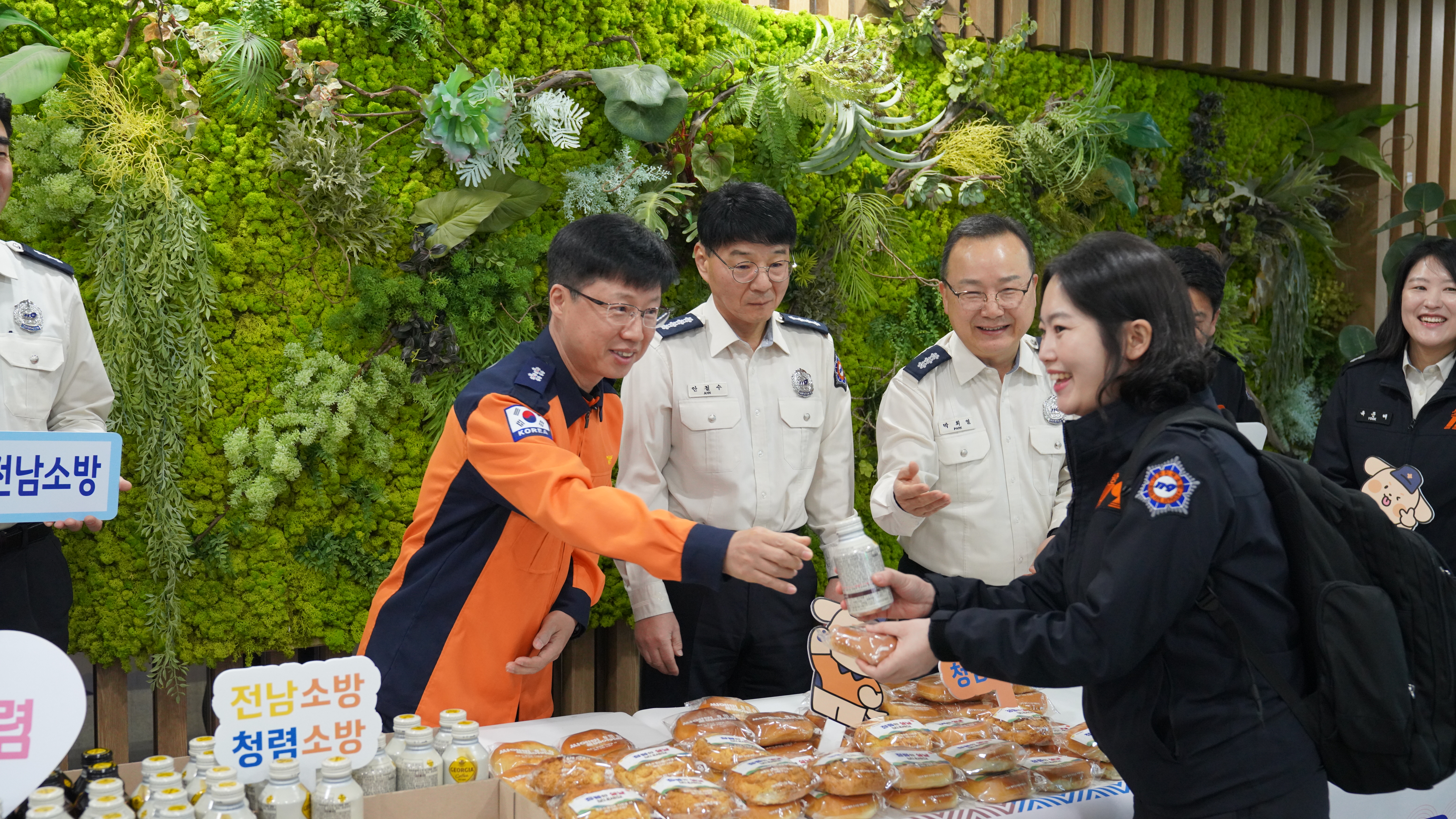관련사진(전달).JPG 이미지입니다.