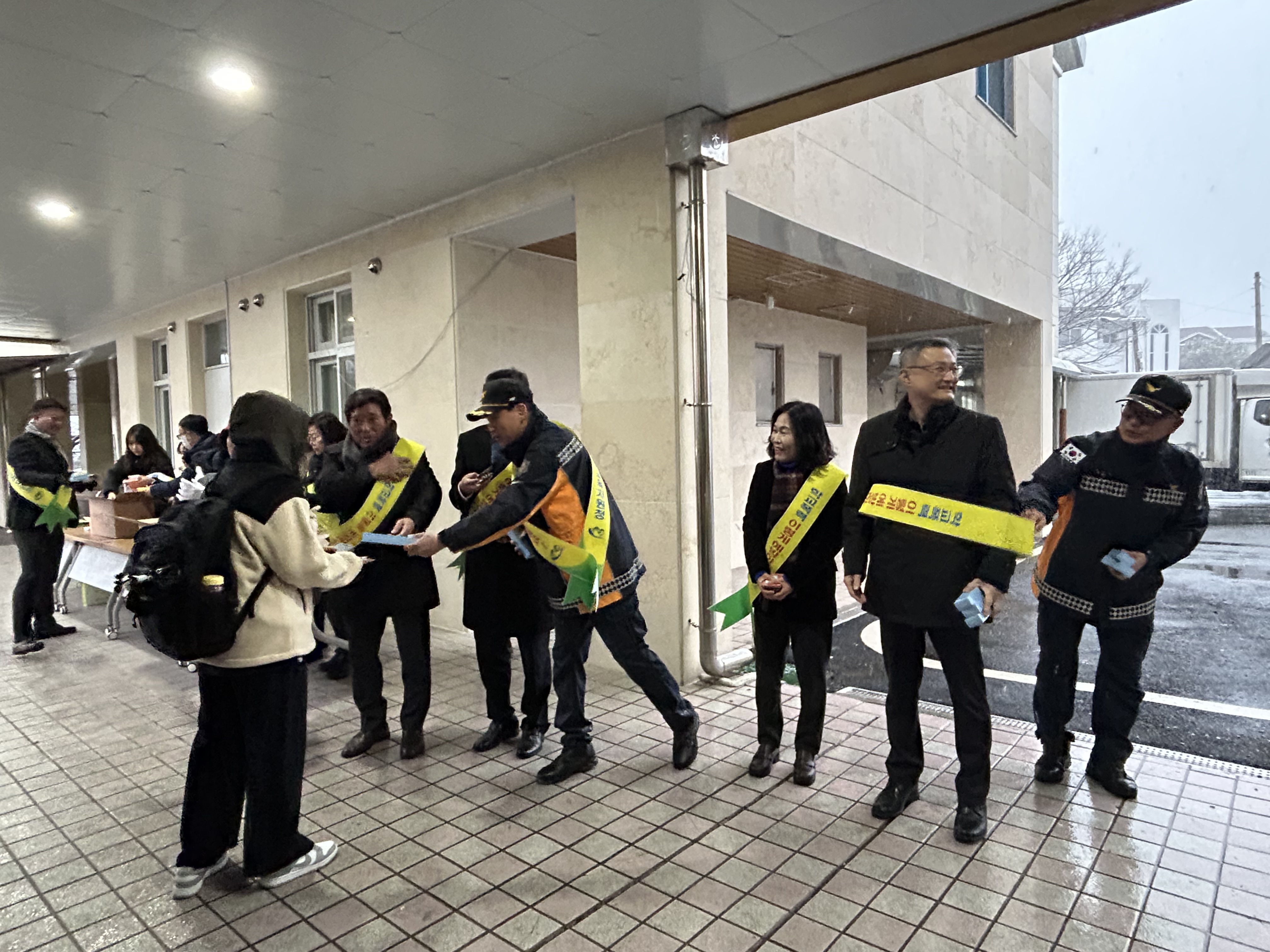 3. 18. 곡성군 학교폭력 근절 캠페인 등 (5).jpeg 이미지입니다.