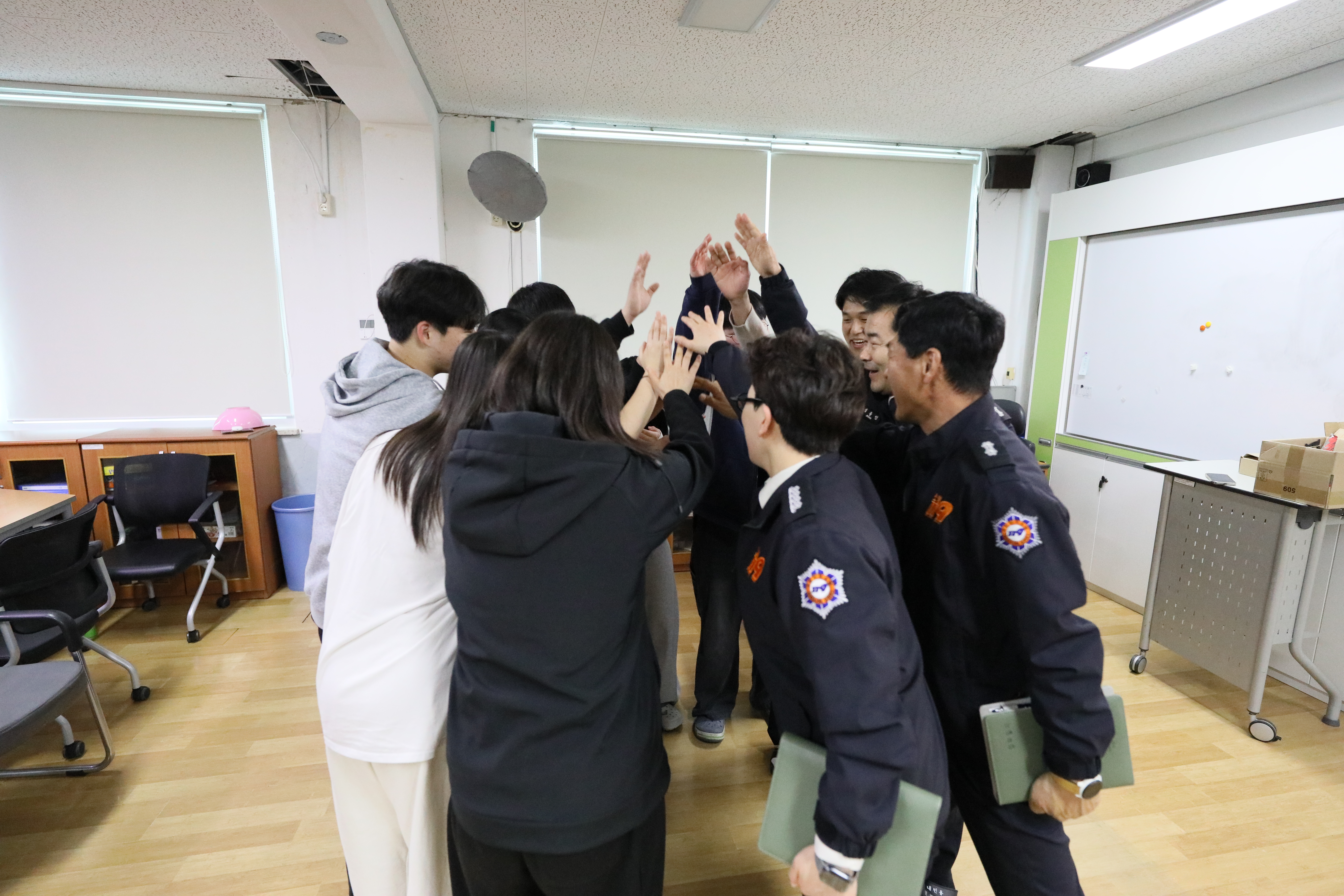 0N5A7806.JPG 이미지입니다.