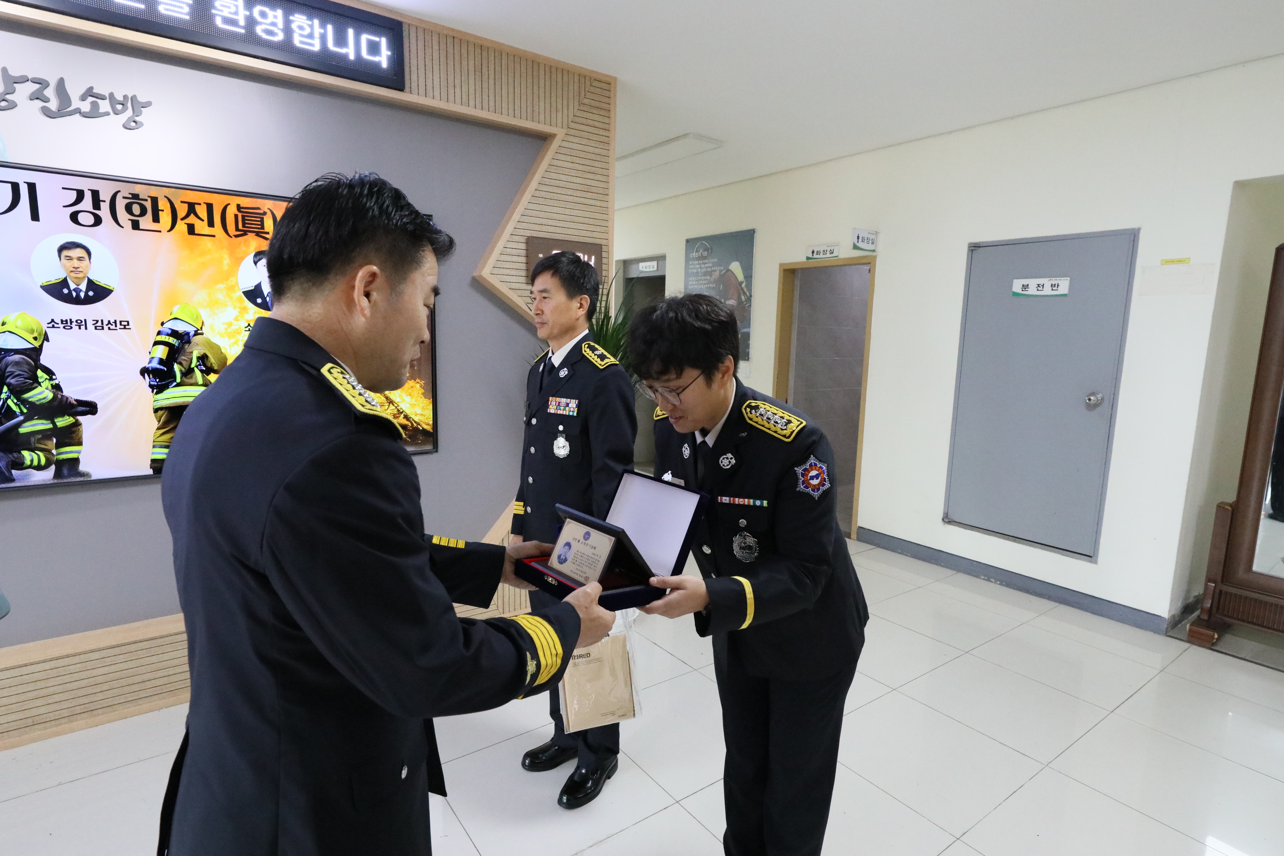 0N5A2532.JPG 이미지입니다.